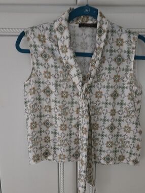 Louis Vuitton White Sleeveless Tie-Neck Blouse with Sage and Tan Floral Print